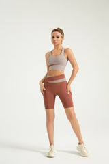 Peach color-blocking five-point pants