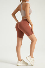 Peach color-blocking five-point pants